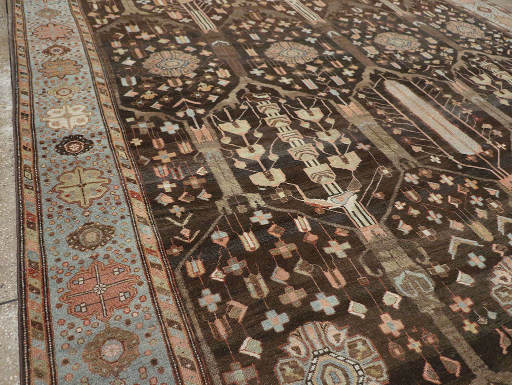 Antique Persian Bakhtiari Large Room Size Carpet, No.31078 - Gss