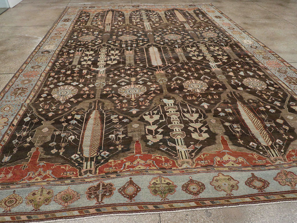 Antique Persian Bakhtiari Large Room Size Carpet, No.31078 - Gss