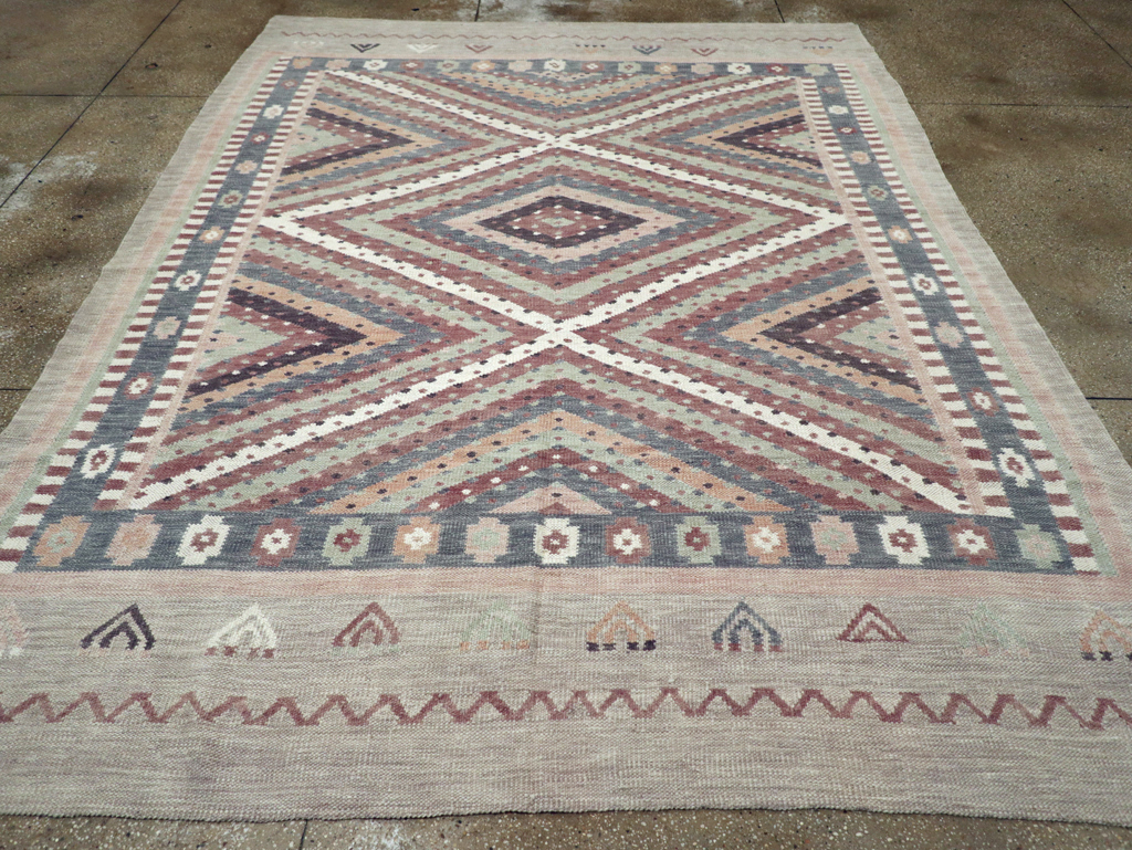 Modern Turkish Flatweave Kilim Room Size Carpet, No.31080 - Gss