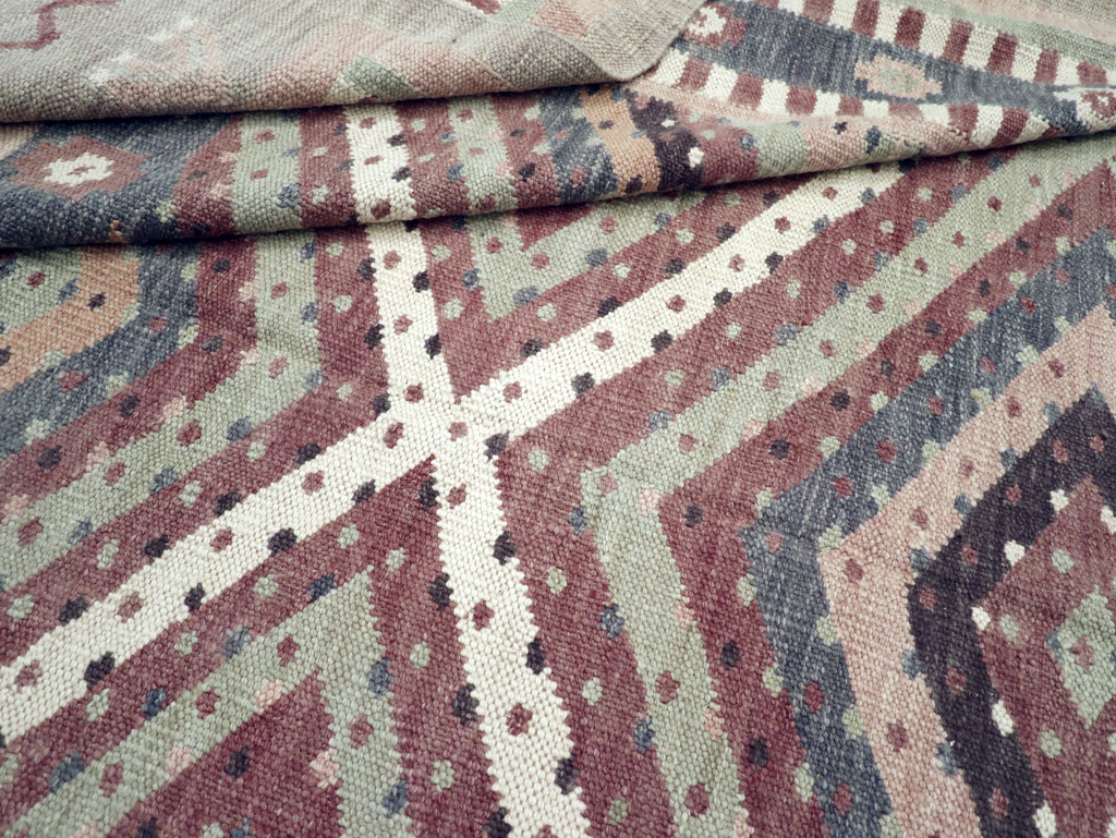 Modern Turkish Flatweave Kilim Room Size Carpet, No.31080 - Gss