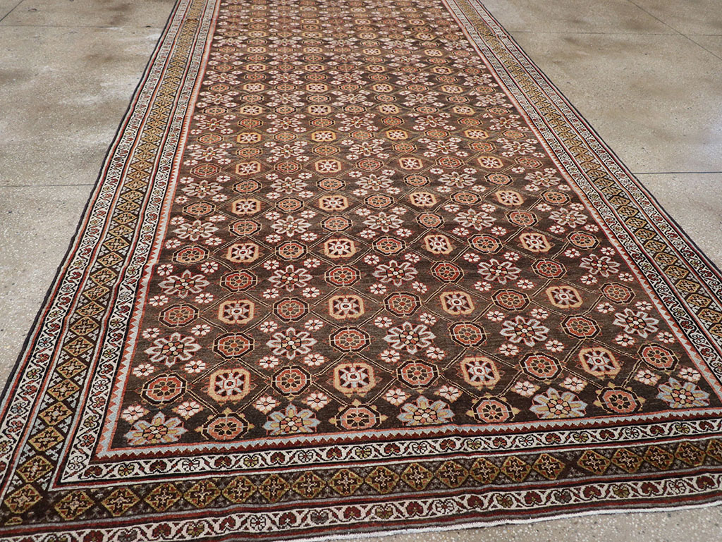 Antique Persian Kurd Gallery Carpet, No.31110 - Gss