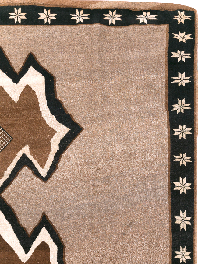 Vintage Turkish Anatolian Tribal Room Size Carpet, No.31112 - Gss