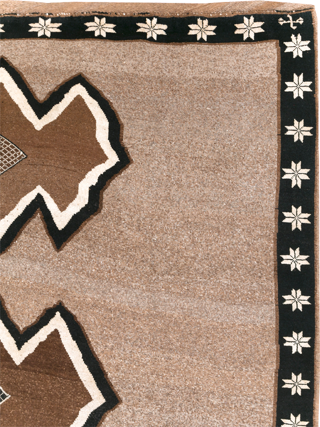 Vintage Turkish Anatolian Tribal Room Size Carpet, No.31112 - Gss