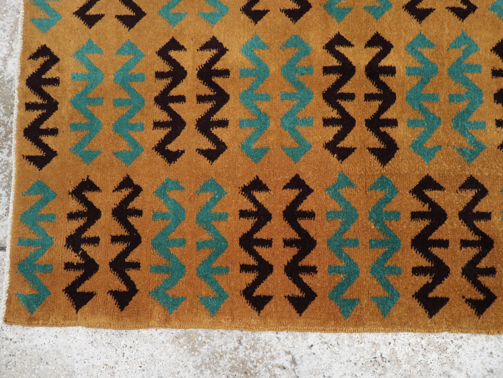 Vintage Turkish Art Deco Style Small Runner, No.31113 - Gss