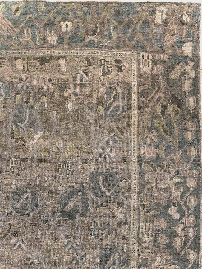 Antique Persian Bakhtiari Gallery Carpet, No.31115 - Gss