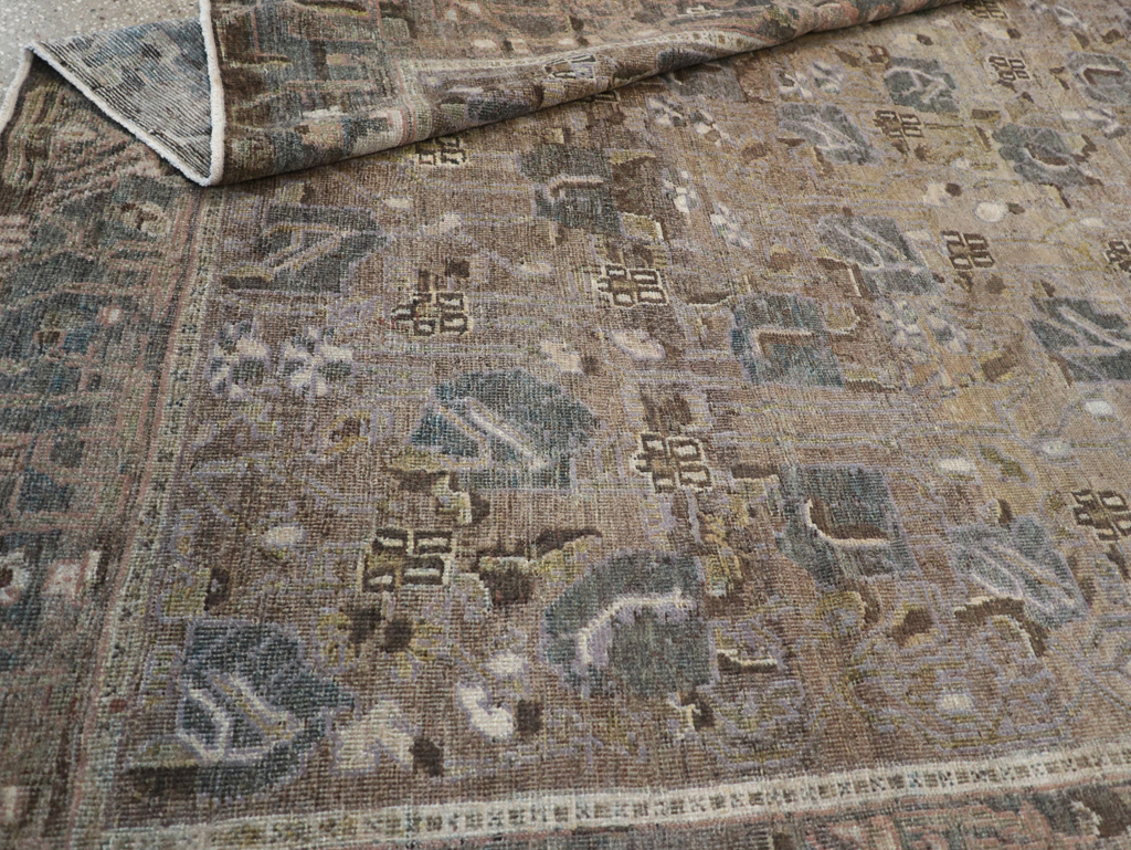 Antique Persian Bakhtiari Gallery Carpet, No.31115 - Gss