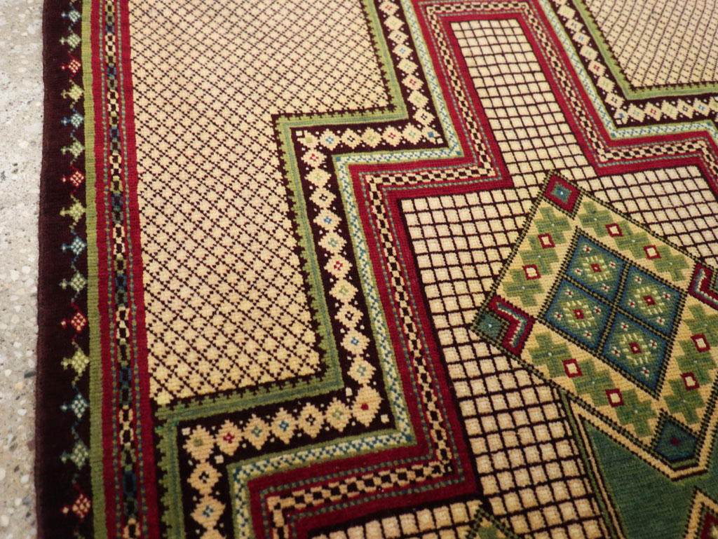 Vintage Persian Mashad Throw Rug, No.31118 - Gss