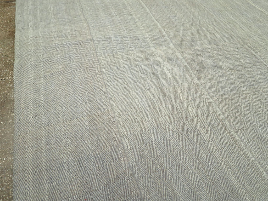 Contemporary Turkish Flatweave Kilim Room Size Carpet, No.31122 - Gss