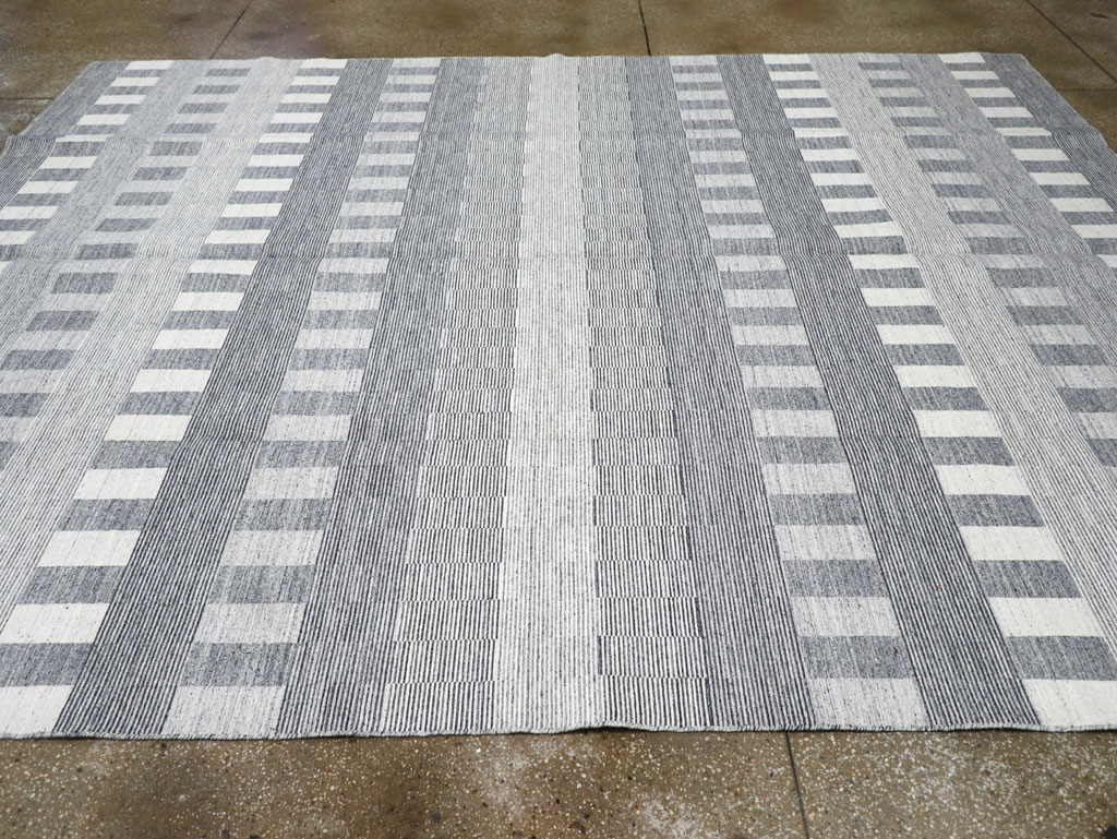 Contemporary Turkish Flatweave Room Size Carpet, No.31123 - Gss