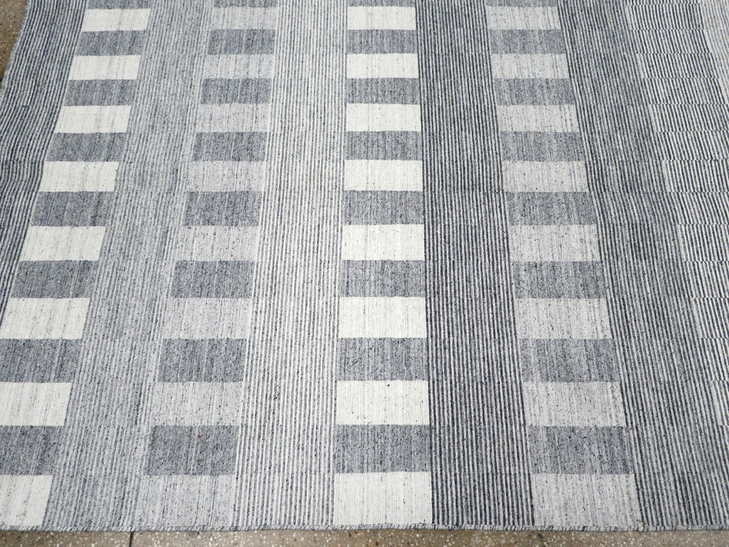 Contemporary Turkish Flatweave Room Size Carpet, No.31123 - Gss