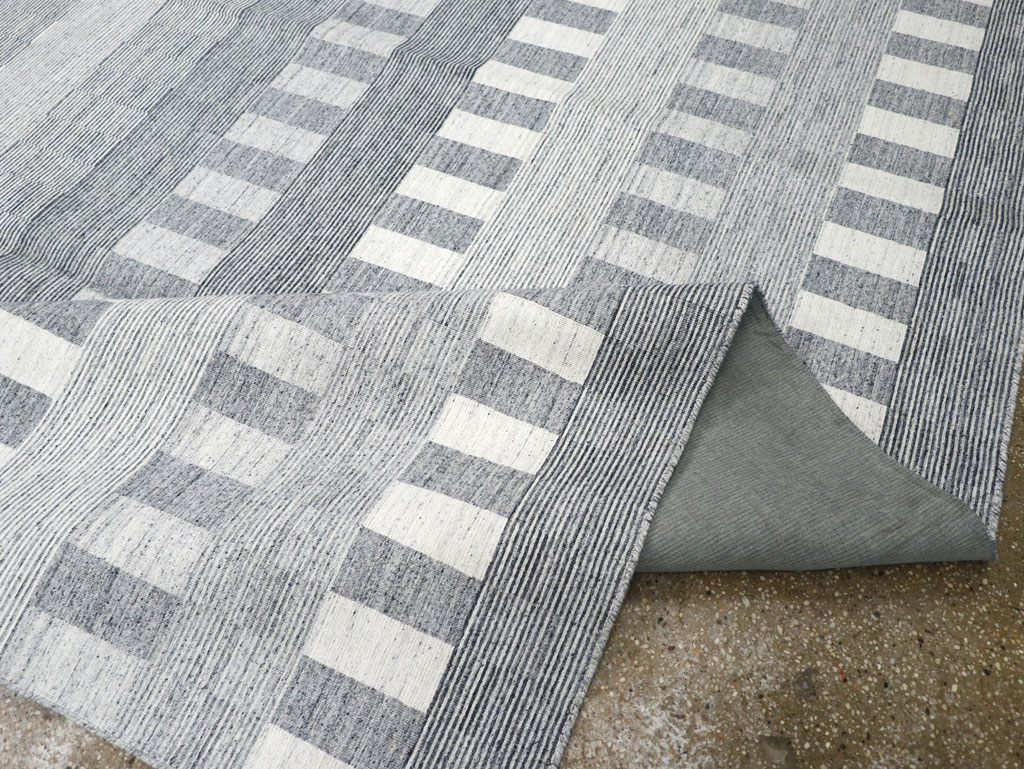 Contemporary Turkish Flatweave Room Size Carpet, No.31123 - Gss