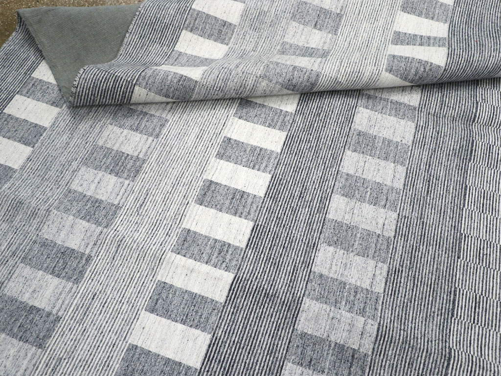 Contemporary Turkish Flatweave Room Size Carpet, No.31123 - Gss