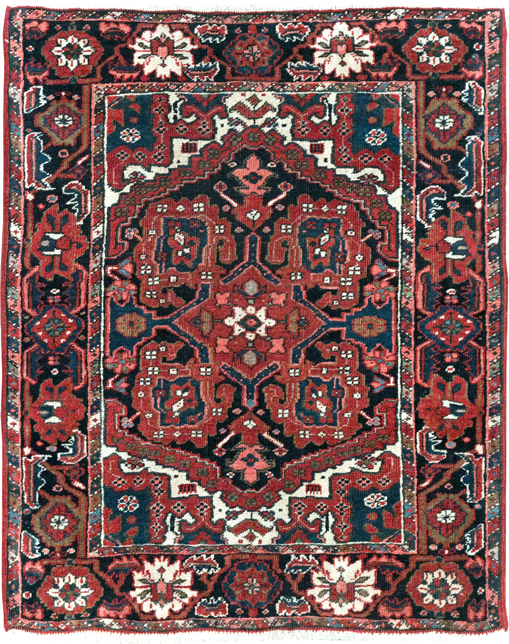 Antique Persian Heriz Throw Rug, No.31124 - Gss