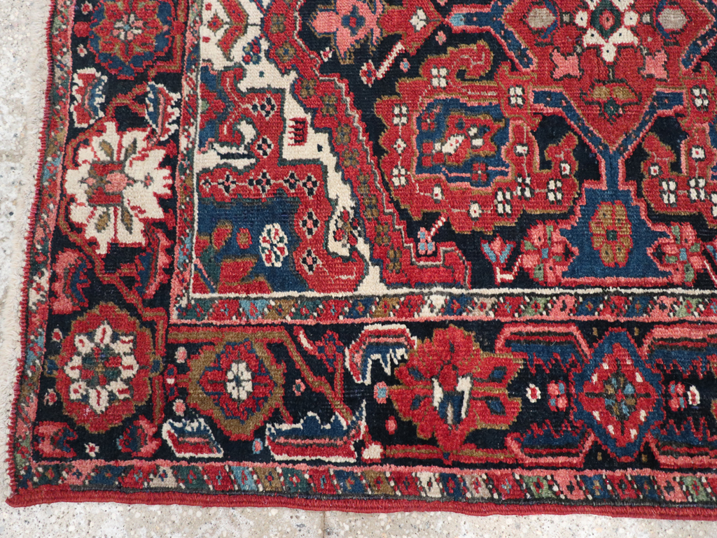 Antique Persian Heriz Throw Rug, No.31124 - Gss