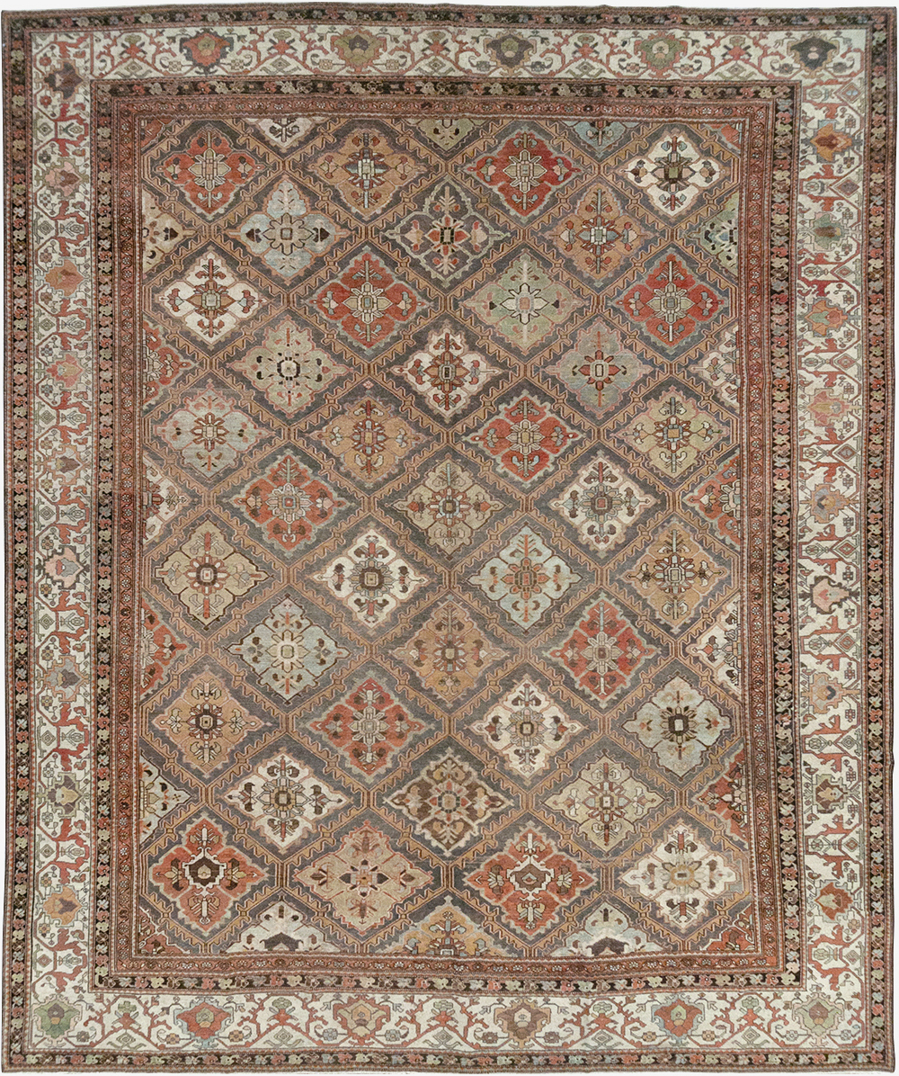 Antique Persian Bakhtiari Room Size Carpet, No.31136 - Gss
