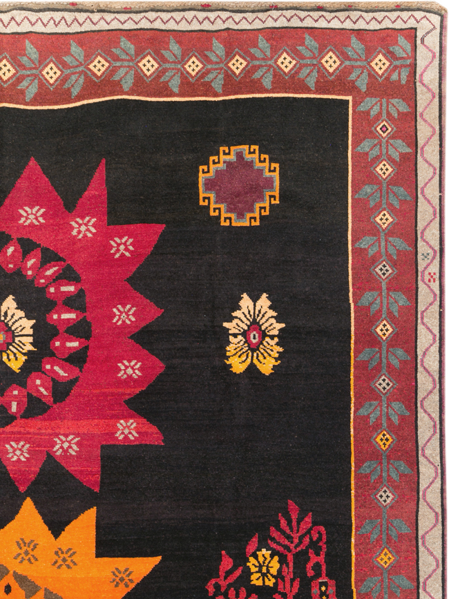 Vintage Turkish Anatolian Large Tribal Room Size Carpet, No.31139 - Gss