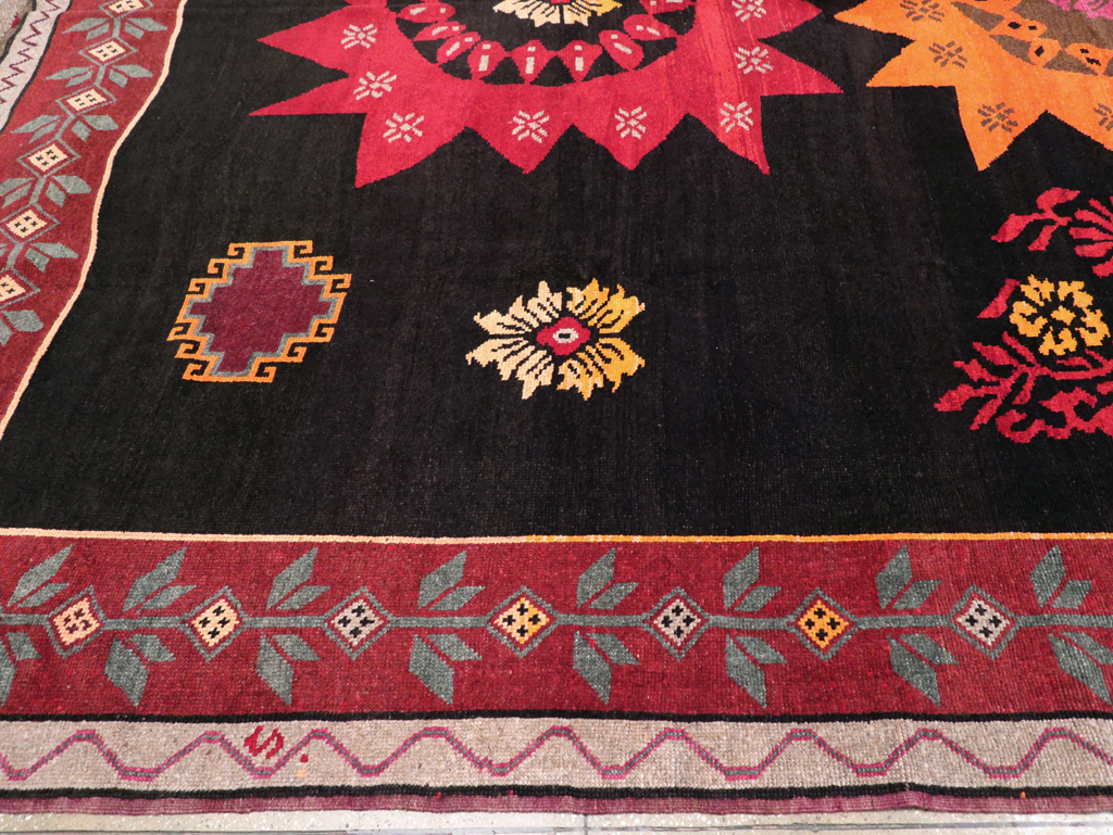 Vintage Turkish Anatolian Large Tribal Room Size Carpet, No.31139 - Gss