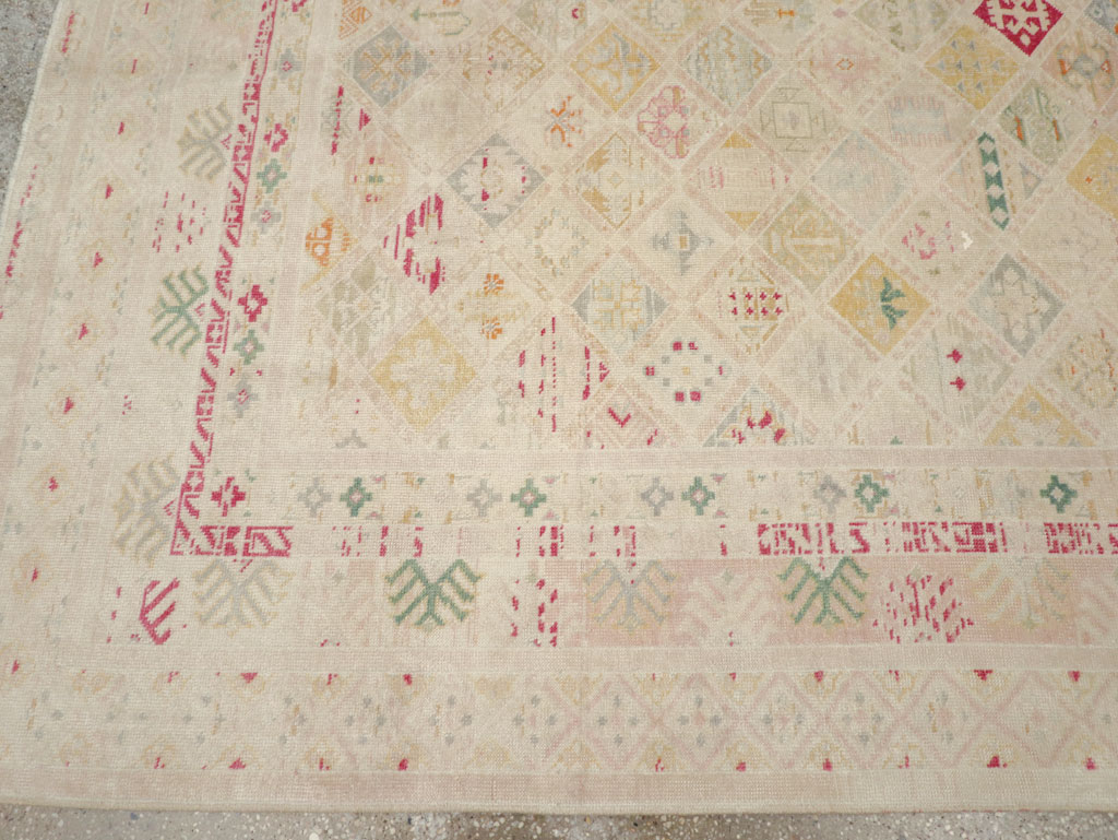 Vintage Turkish Anatolian Accent Carpet, No.31140 - Gss