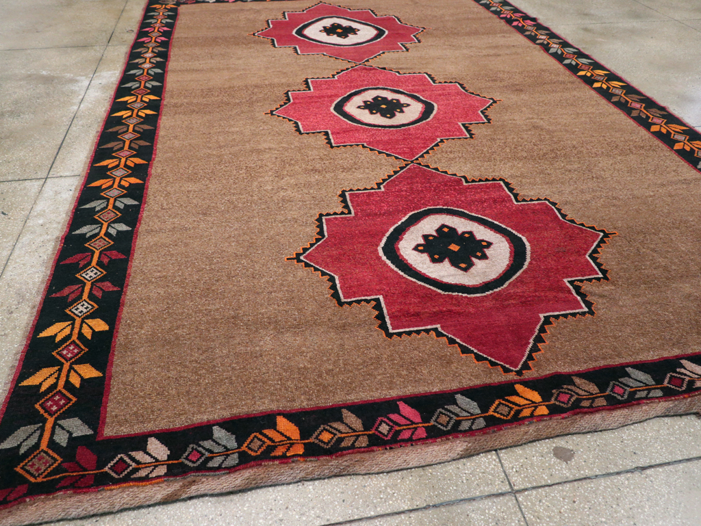 Vintage Turkish Anatolian Tribal Room Size Carpet, No.31141 - Gss