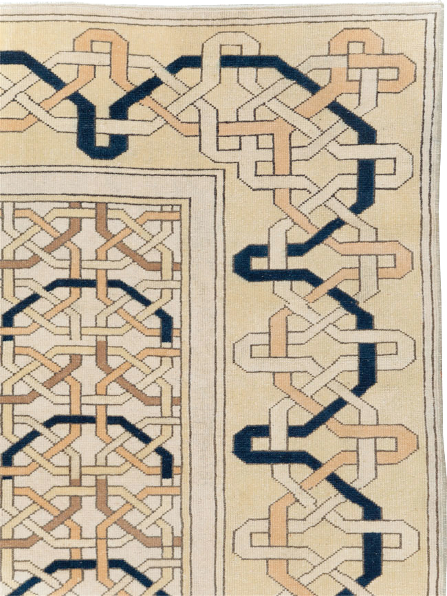 Vintage Turkish Anatolian Art Deco Style Accent Rug, No.31142 - Gss