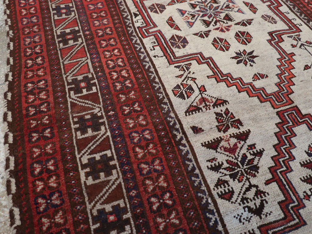Vintage Persian Baluch Accent Rug, No.31147 - Gss