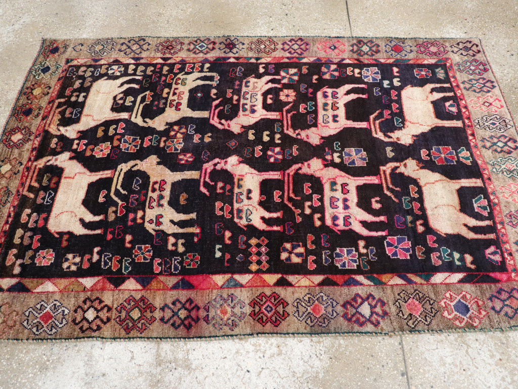 Vintage Pictorial Persian Shiraz Rug, No.31154 - Gss