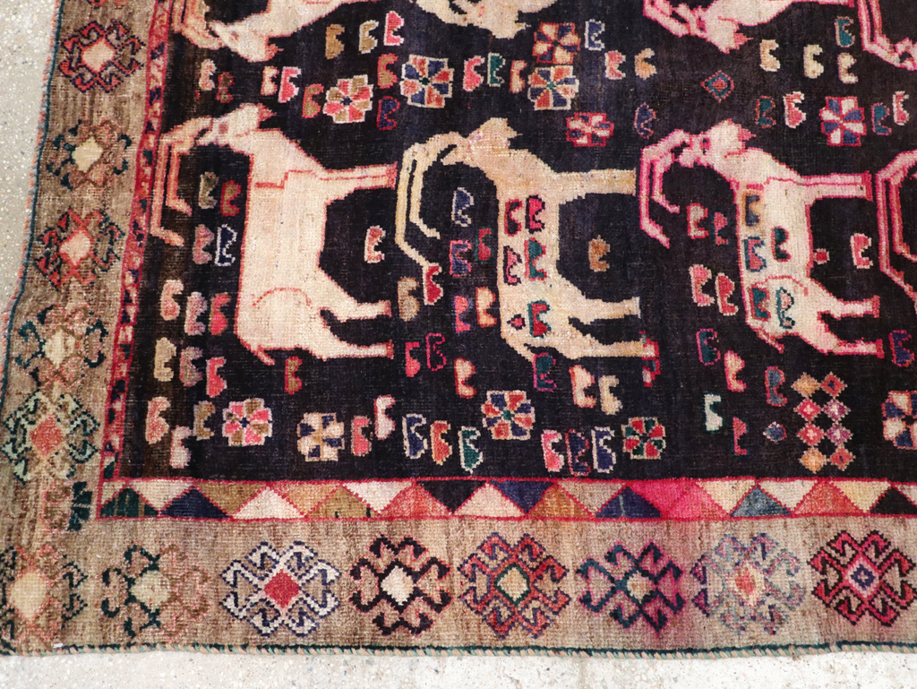 Vintage Pictorial Persian Shiraz Rug, No.31154 - Gss