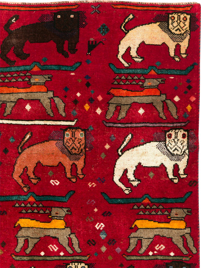 Vintage Persian Pictorial Shiraz Rug, No.31155 - Gss