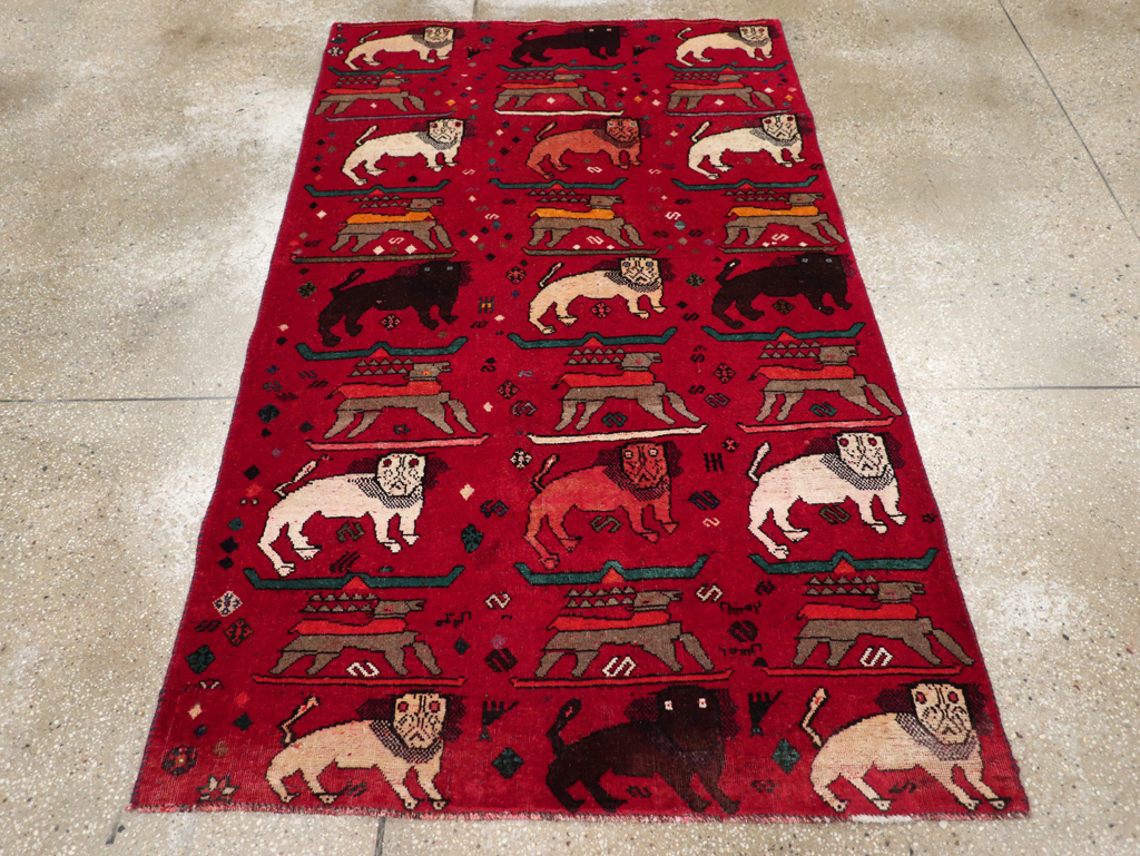 Vintage Persian Pictorial Shiraz Rug, No.31155 - Gss