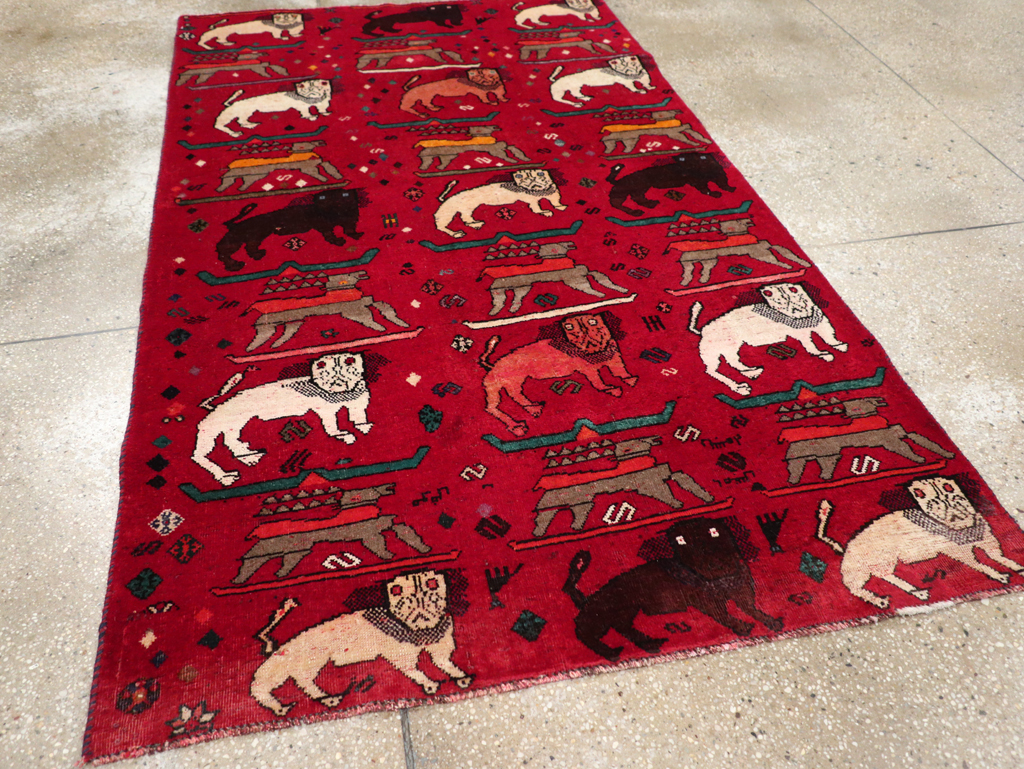 Vintage Persian Pictorial Shiraz Rug, No.31155 - Gss