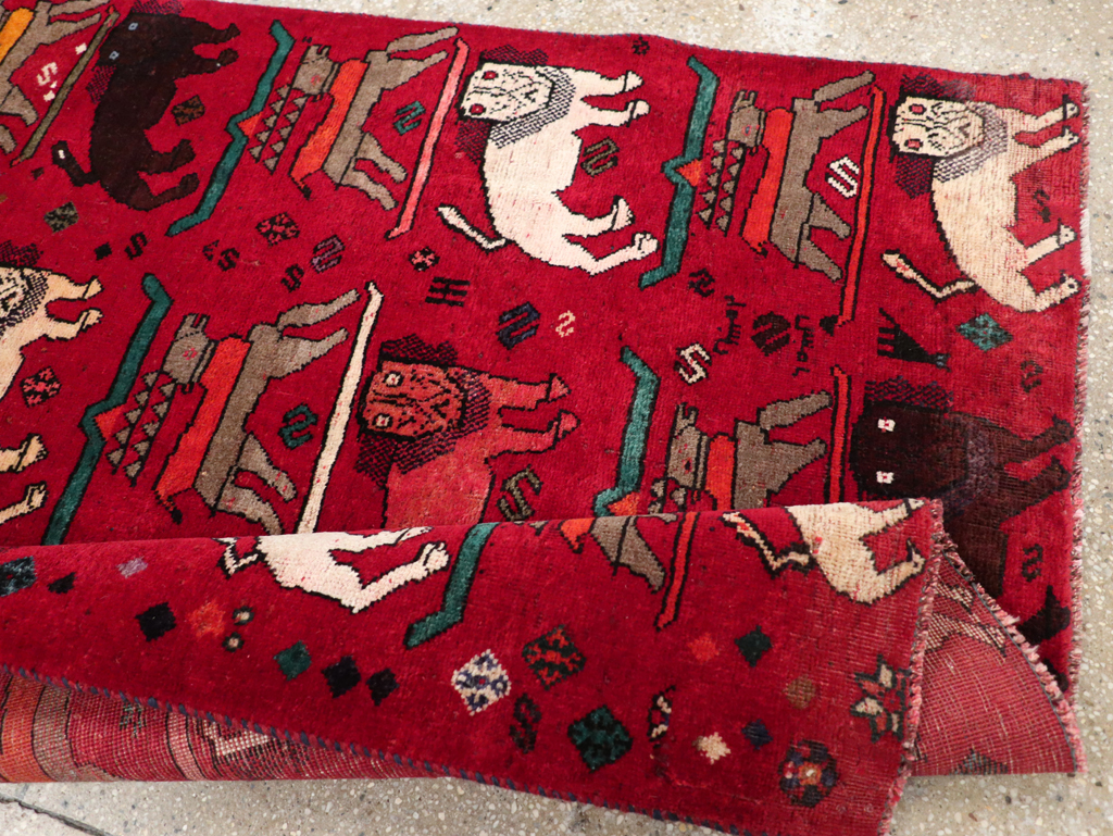 Vintage Persian Pictorial Shiraz Rug, No.31155 - Gss