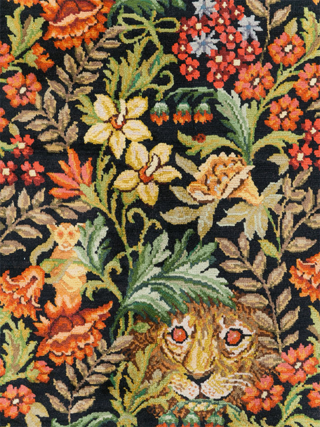 Vintage Portuguese Savonnerie Pictorial Accent Rug, No.31180 - Gss