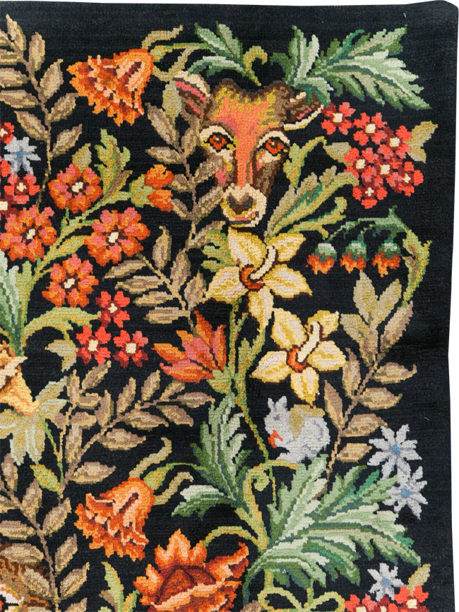 Vintage Portuguese Savonnerie Pictorial Accent Rug, No.31180 - Gss