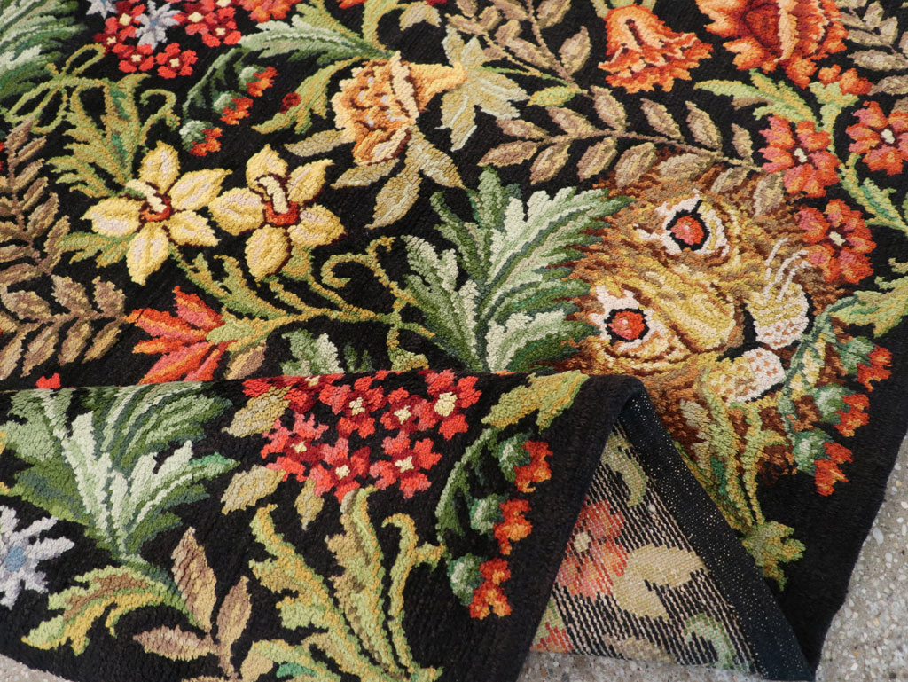 Vintage Portuguese Savonnerie Pictorial Accent Rug, No.31180 - Gss