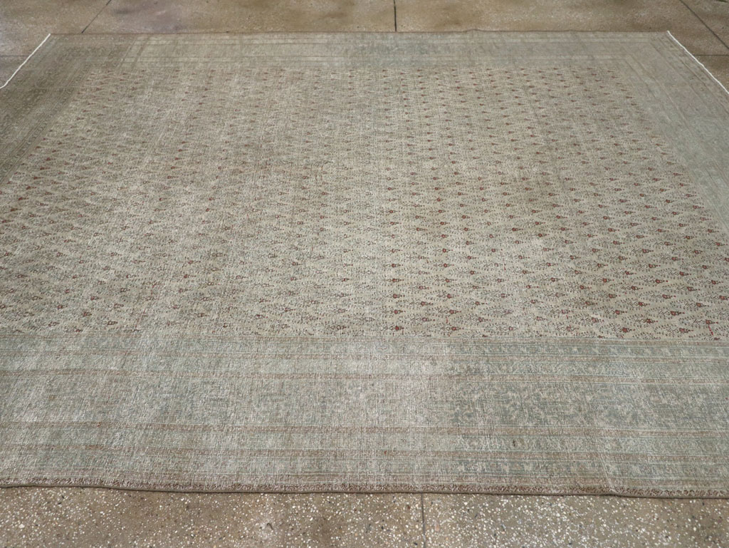 Distressed Antique Persian Tabriz Room Size Carpet, No.31213 - Gss