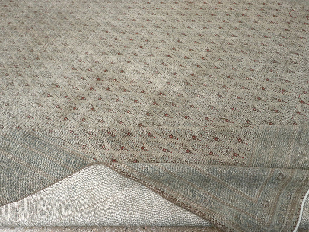 Distressed Antique Persian Tabriz Room Size Carpet, No.31213 - Gss