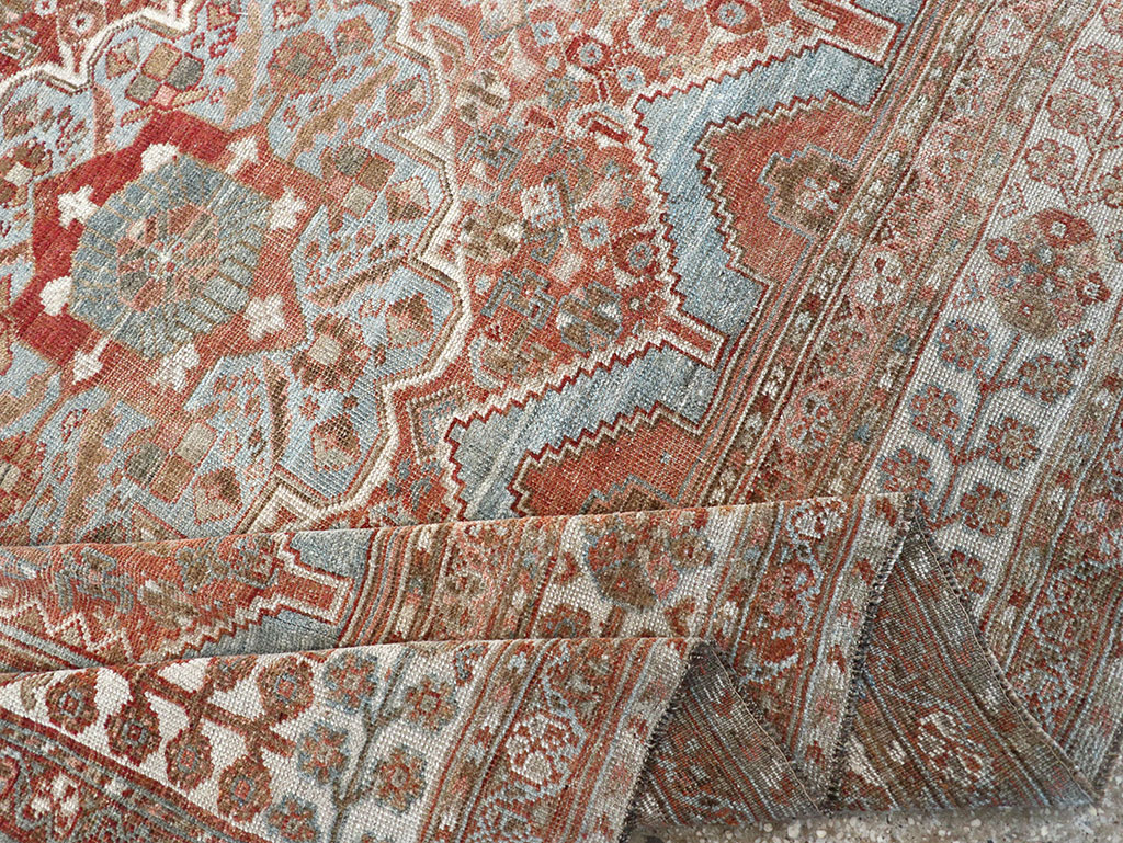 Antique Persian Shiraz Small Room Size Carpet, No.31215 - Gss