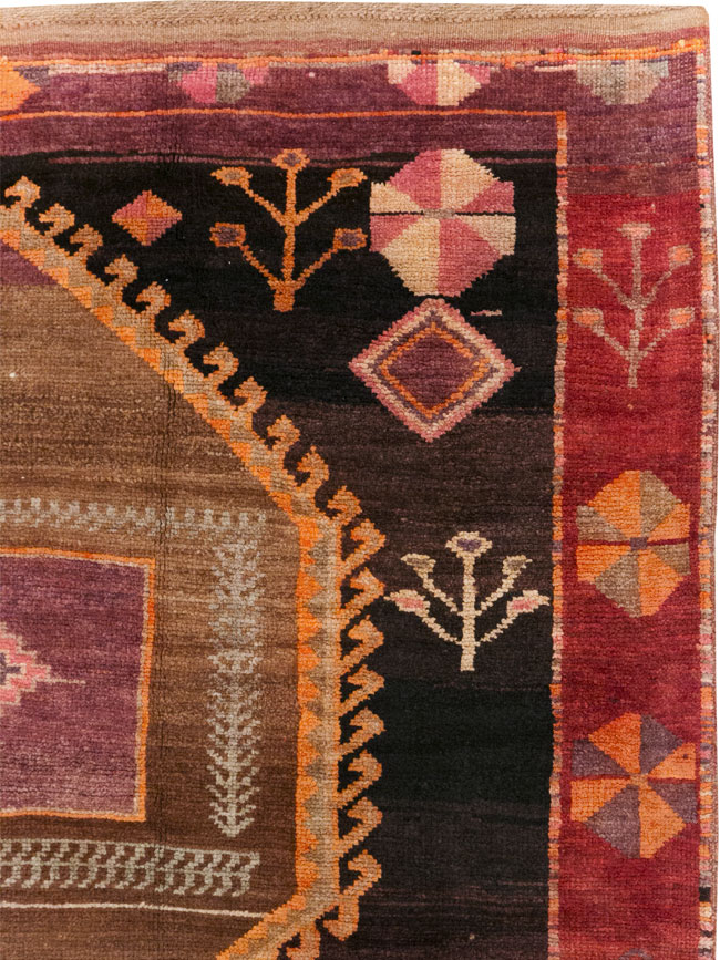 Vintage Turkish Anatolian Tribal Room Size Carpet, No.31218 - Gss