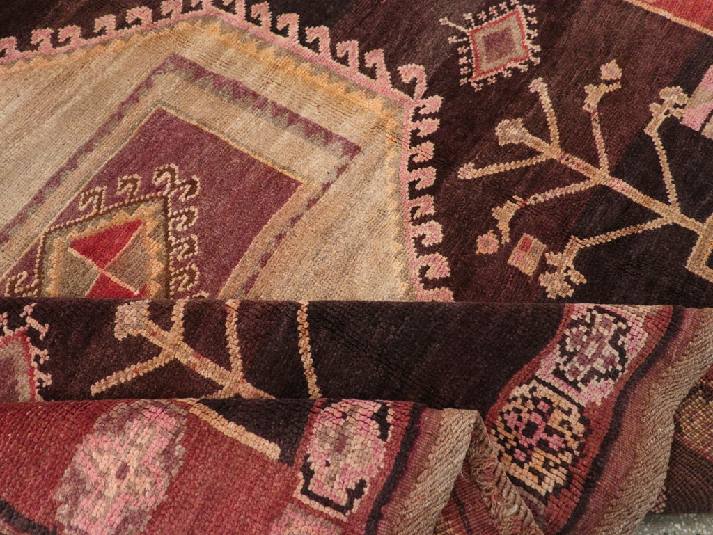 Vintage Turkish Anatolian Tribal Room Size Carpet, No.31218 - Gss