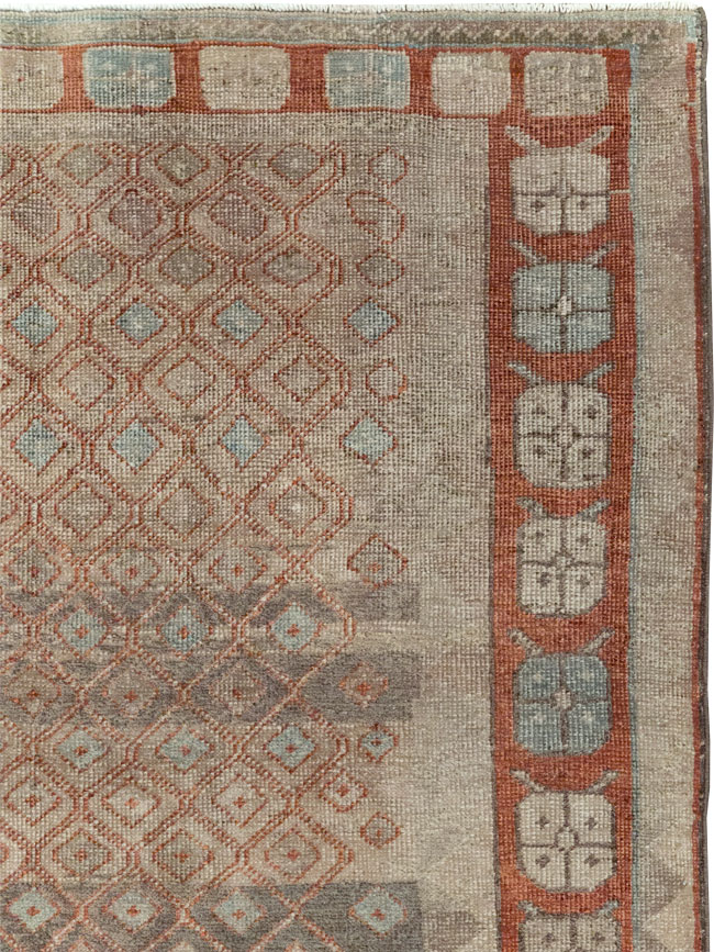 Vintage Persian Veece Accent Carpet, No.31228 - Gss