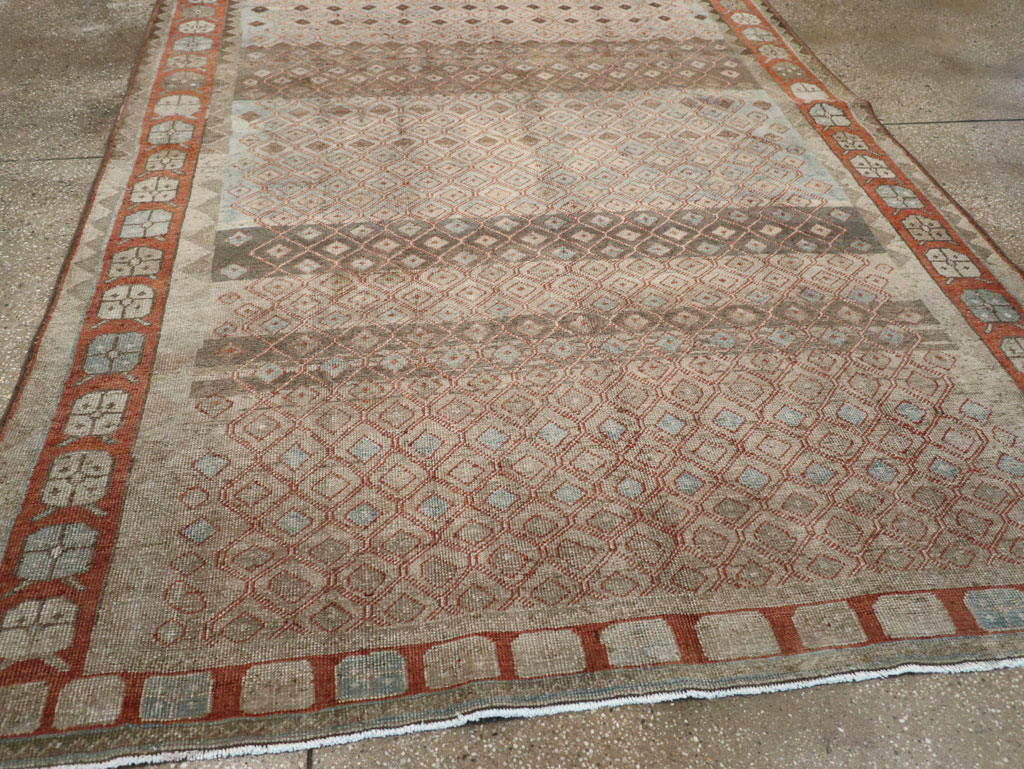 Vintage Persian Veece Accent Carpet, No.31228 - Gss