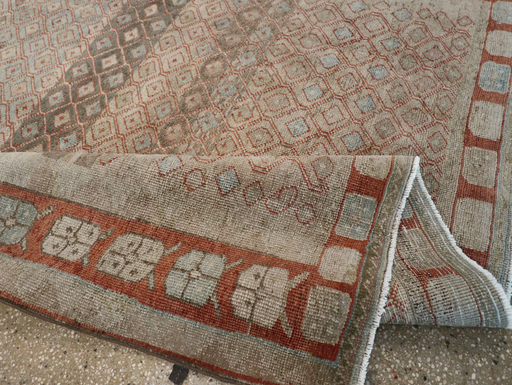 Vintage Persian Veece Accent Carpet, No.31228 - Gss