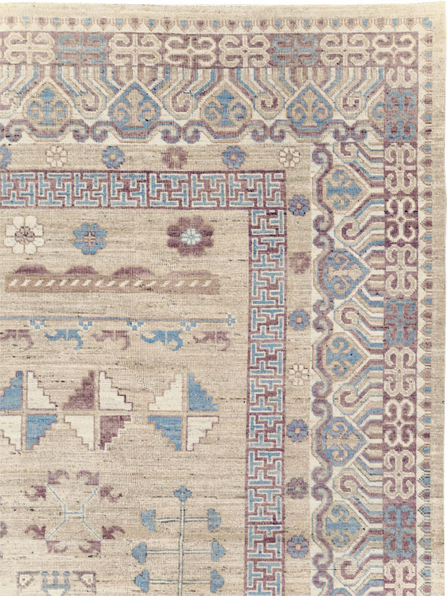 Contemporary East Turkestan Khotan Room Size Carpet, No.31237 - Gss