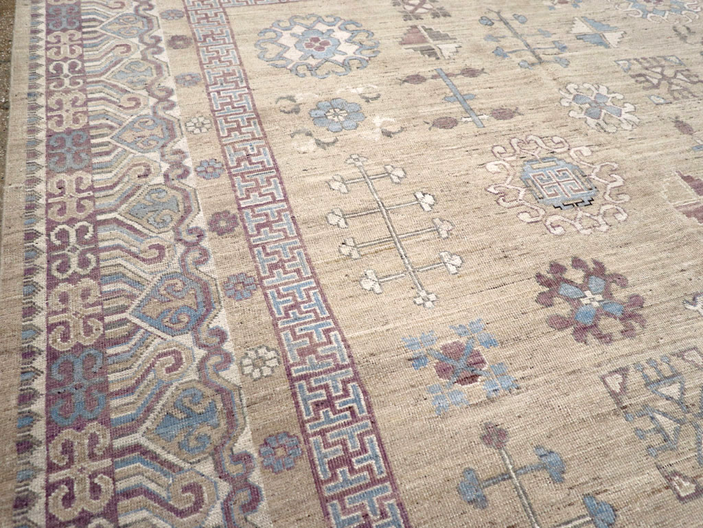 Contemporary East Turkestan Khotan Room Size Carpet, No.31237 - Gss