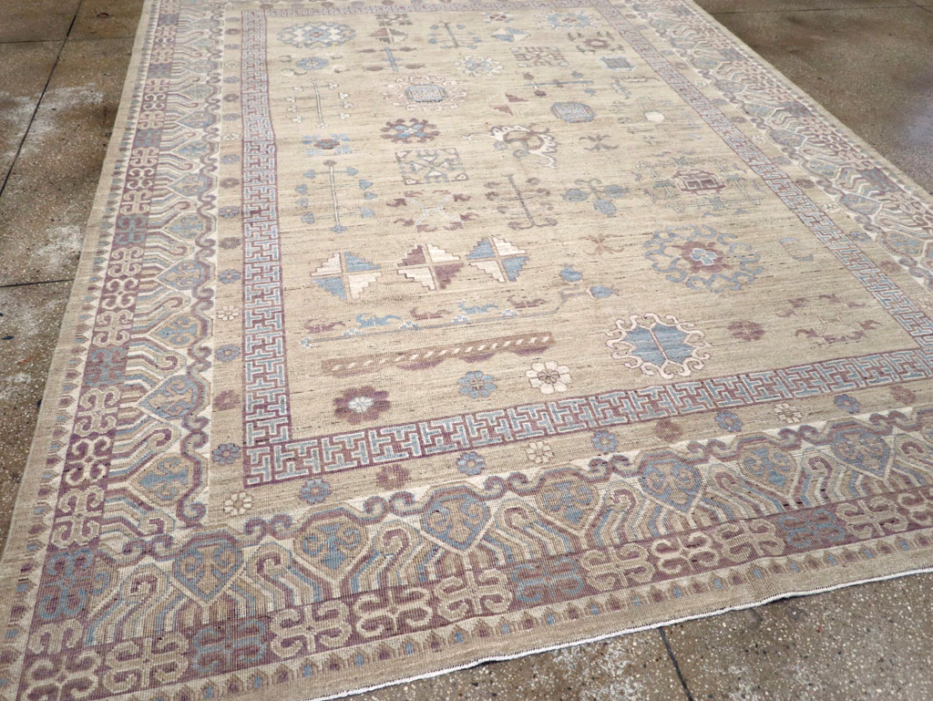 Contemporary East Turkestan Khotan Room Size Carpet, No.31237 - Gss