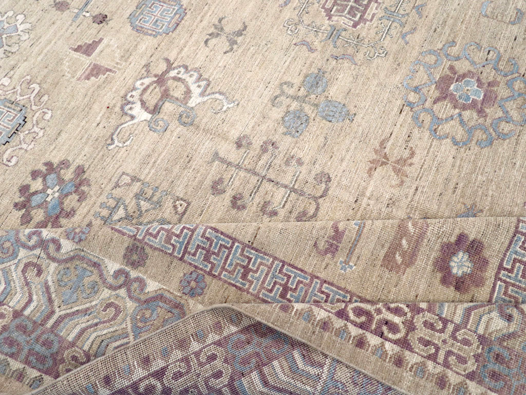 Contemporary East Turkestan Khotan Room Size Carpet, No.31237 - Gss