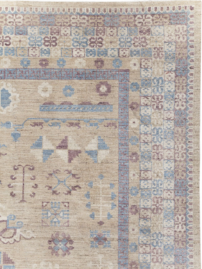 Contemporary East Turkestan Khotan Room Size Carpet, No.31238 - Gss