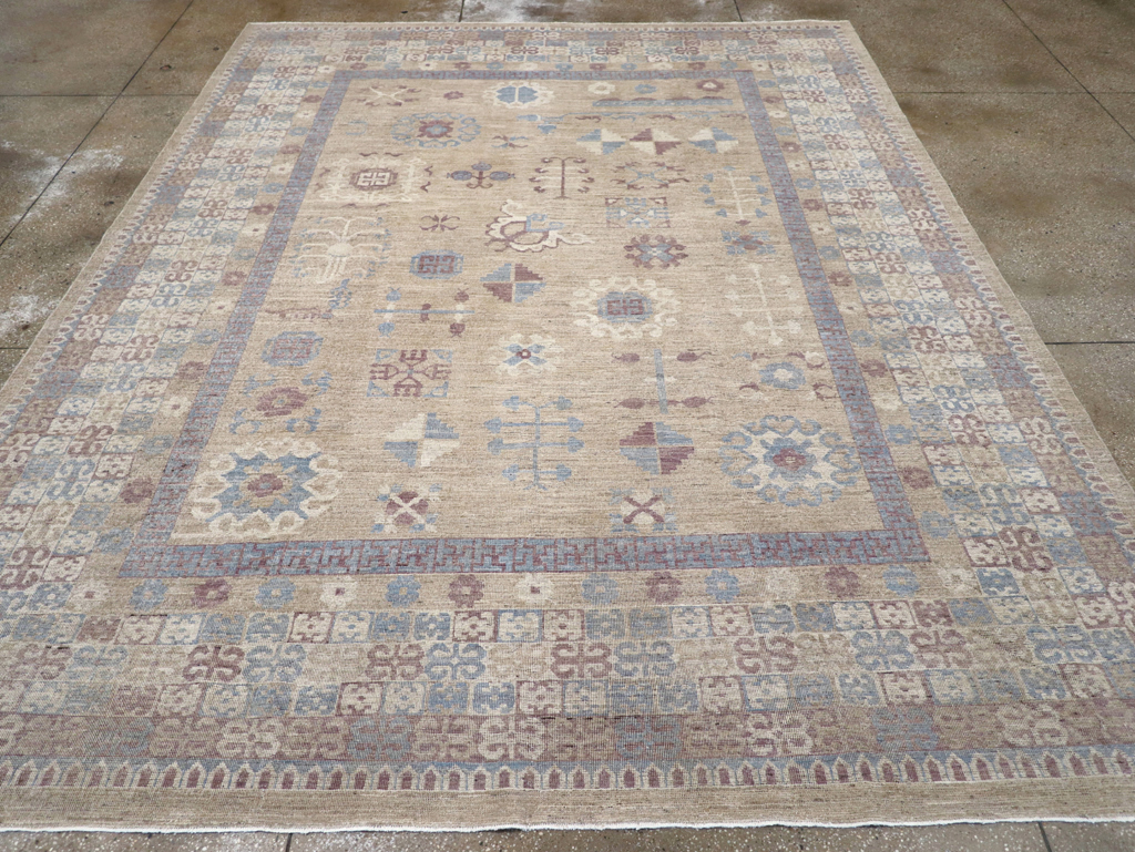 Contemporary East Turkestan Khotan Room Size Carpet, No.31238 - Gss