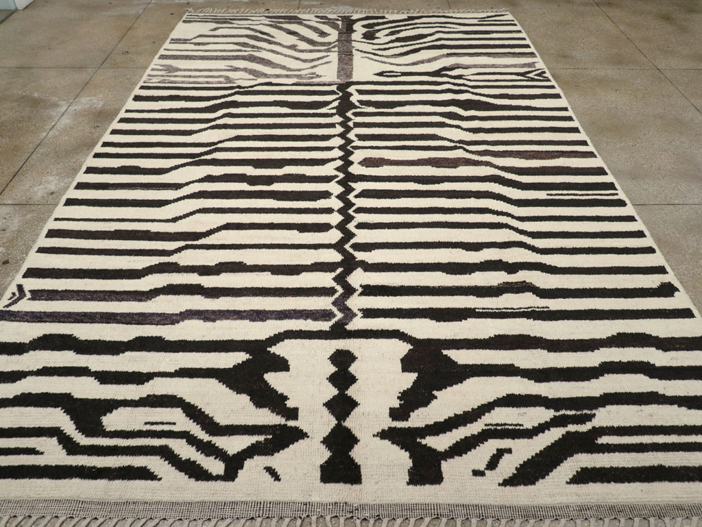 Contemporary Turkish Zebra Print Room Size Carpet, No.31243 - Gss