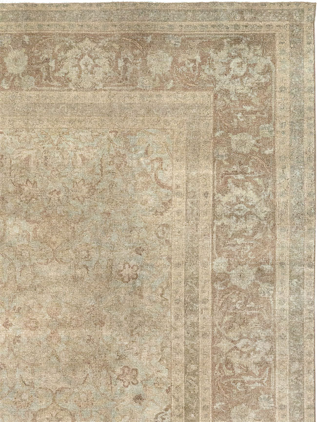 Vintage Persian Tabriz Accent Carpet, No.31246 - Gss